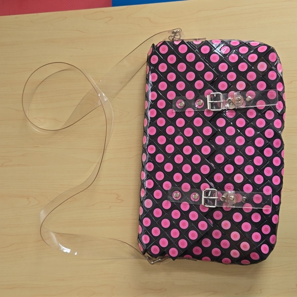 Rebagz Half The Sky Designs pink polka dot messenger/computer bag - Picture 5 of 16
